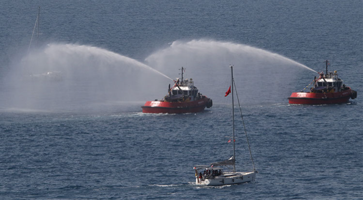 Antalya’da ‘Sevgi Korteji' düzenlendi