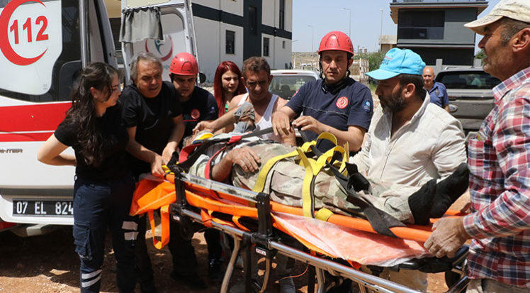 Villa inşaatı yapan işçi düşerek yaralandı