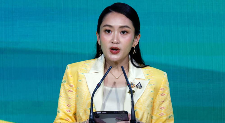 Tayland Başbakanı yüksek ateş nedeniyle hastaneye kaldırıldı