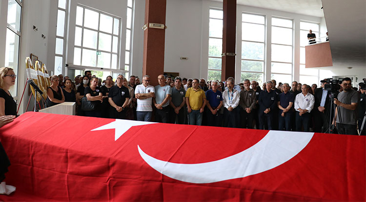 Prof. Dr. Coşkun Usta, son yolculuğuna uğurlandı