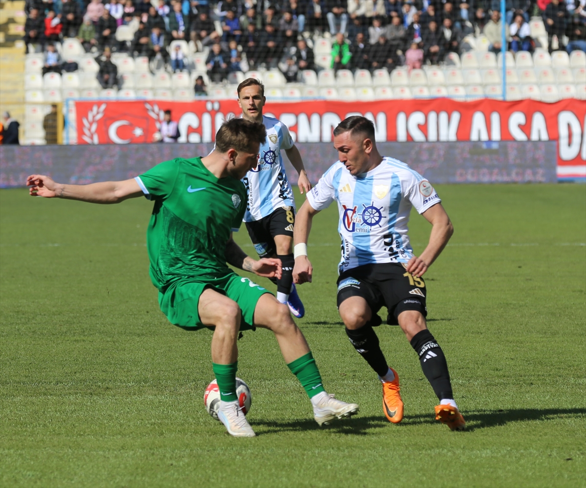 Serikspor lidere boyun eğdi